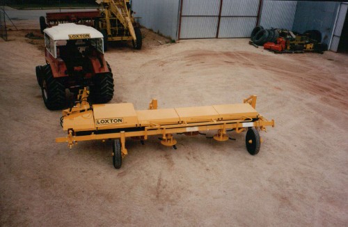 Loxton Model 6 4.6m (15') Painted Yellow for Airfield